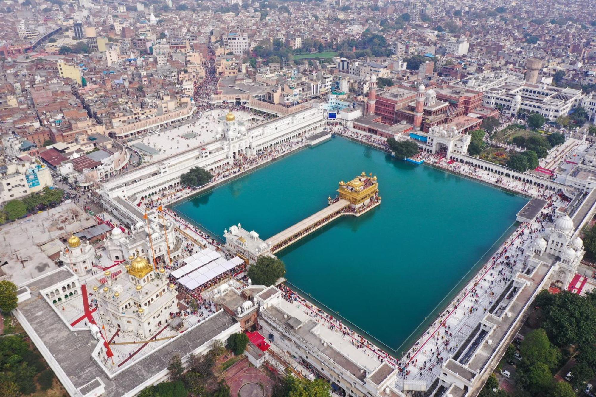 Hotel Courtyard By Marriott Amritsar Zewnętrze zdjęcie The Golden Temple